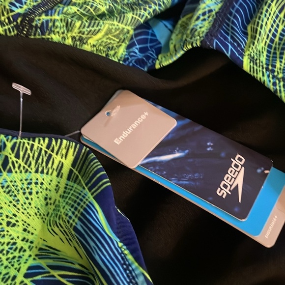SPEEDO Cyclone Strong One Back Endurance+ One Piece Swimsuit NWT - Picture 7 of 8